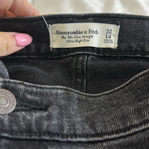 Abercrombie & Fitch Denim - Abercrombie & Fitch, 90’s slim straight ultra high rise, size 32/14, BLACK